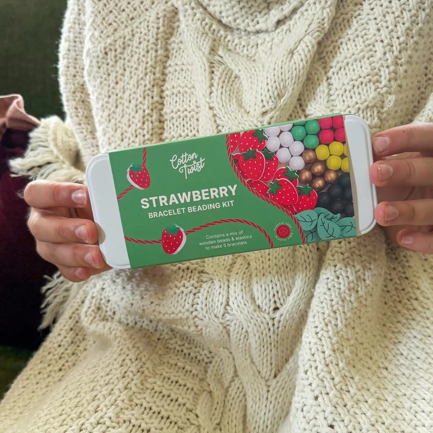 Strawberry bracelet beading kit