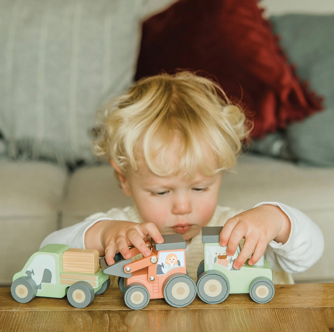 Min första traktor - med rörlig skopa