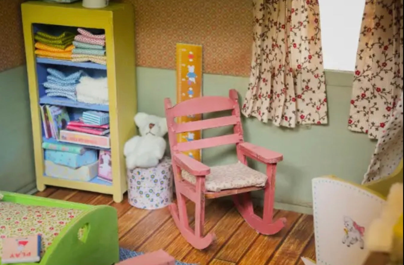 Dockhus Möbelsats - Barnkammare (Skala 1:12)