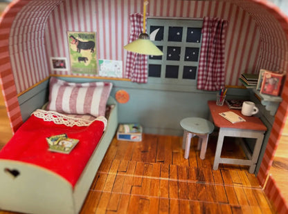 Barn DIY dockhus - Mouse Mansion - To Go!