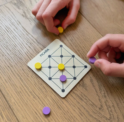Game of Picaria - Träbrädspel